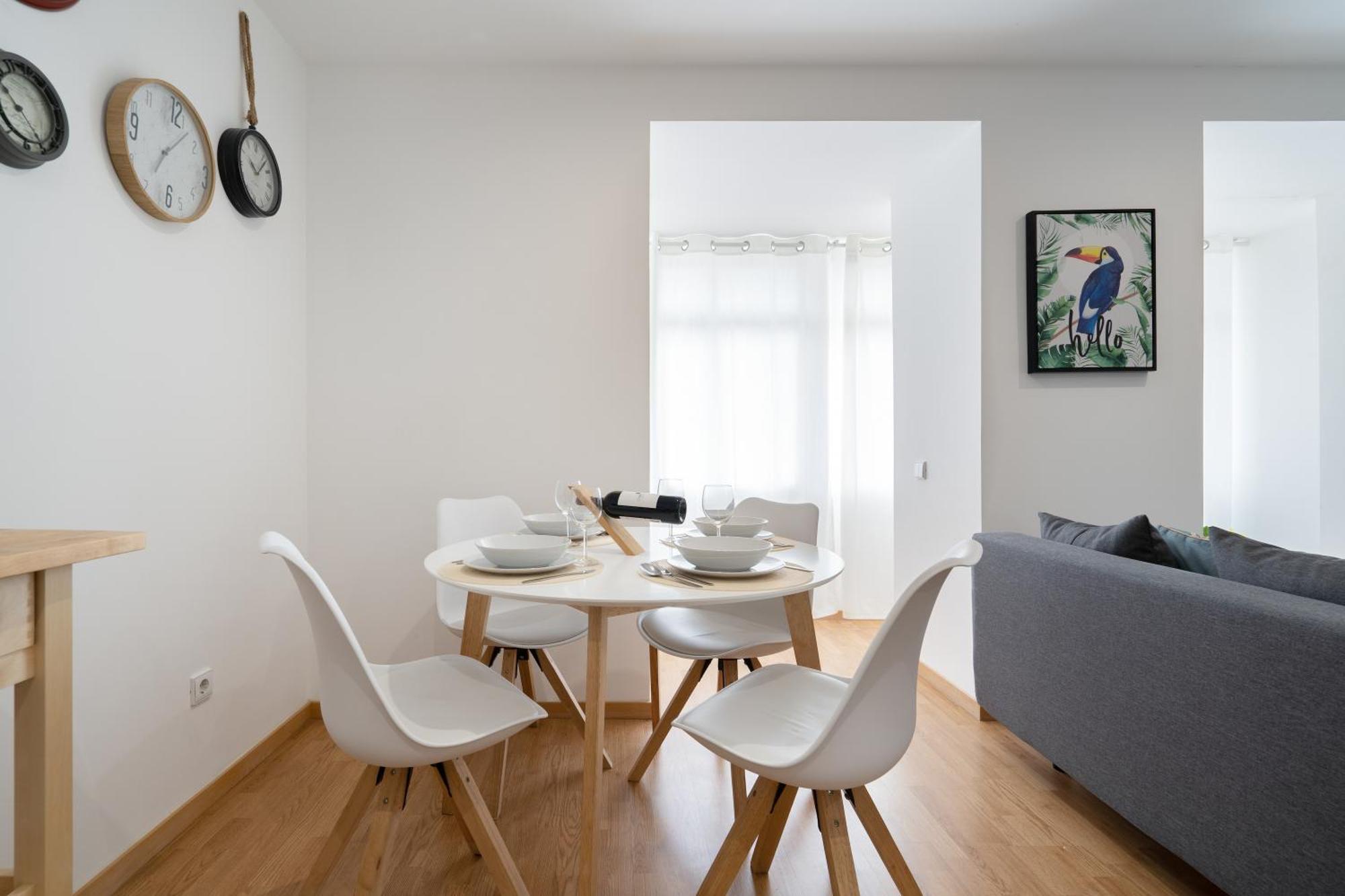 Appartamento Host Wise - Colorful Fresh Flats - Batalha OOporto Esterno foto