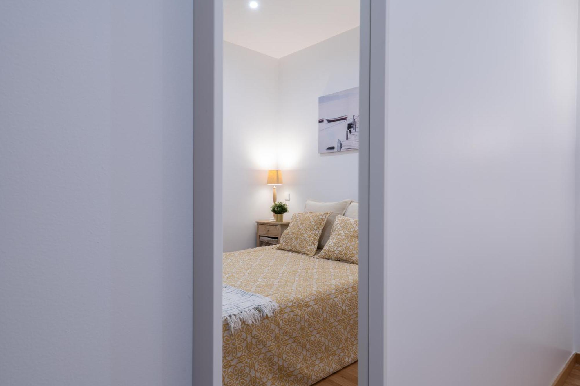 Appartamento Host Wise - Colorful Fresh Flats - Batalha OOporto Camera foto