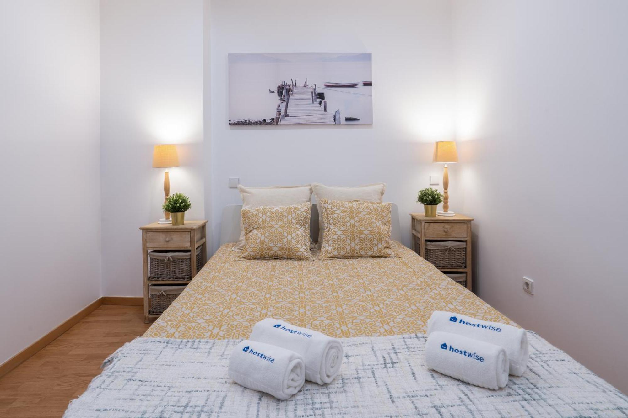 Appartamento Host Wise - Colorful Fresh Flats - Batalha OOporto Camera foto